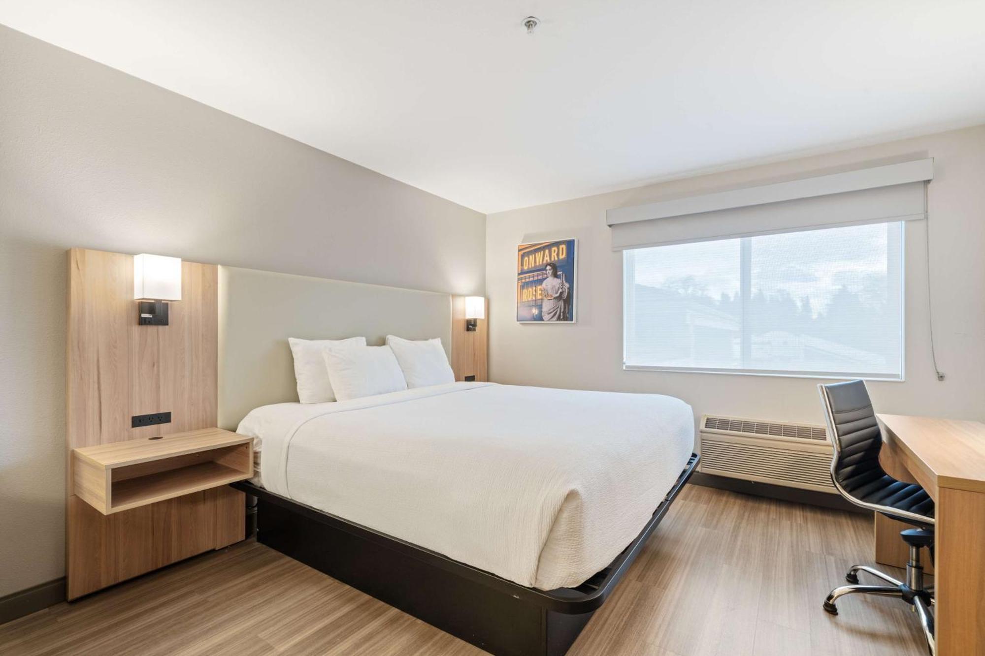Best Western Lake Oswego Hotel & Suites ภายนอก รูปภาพ